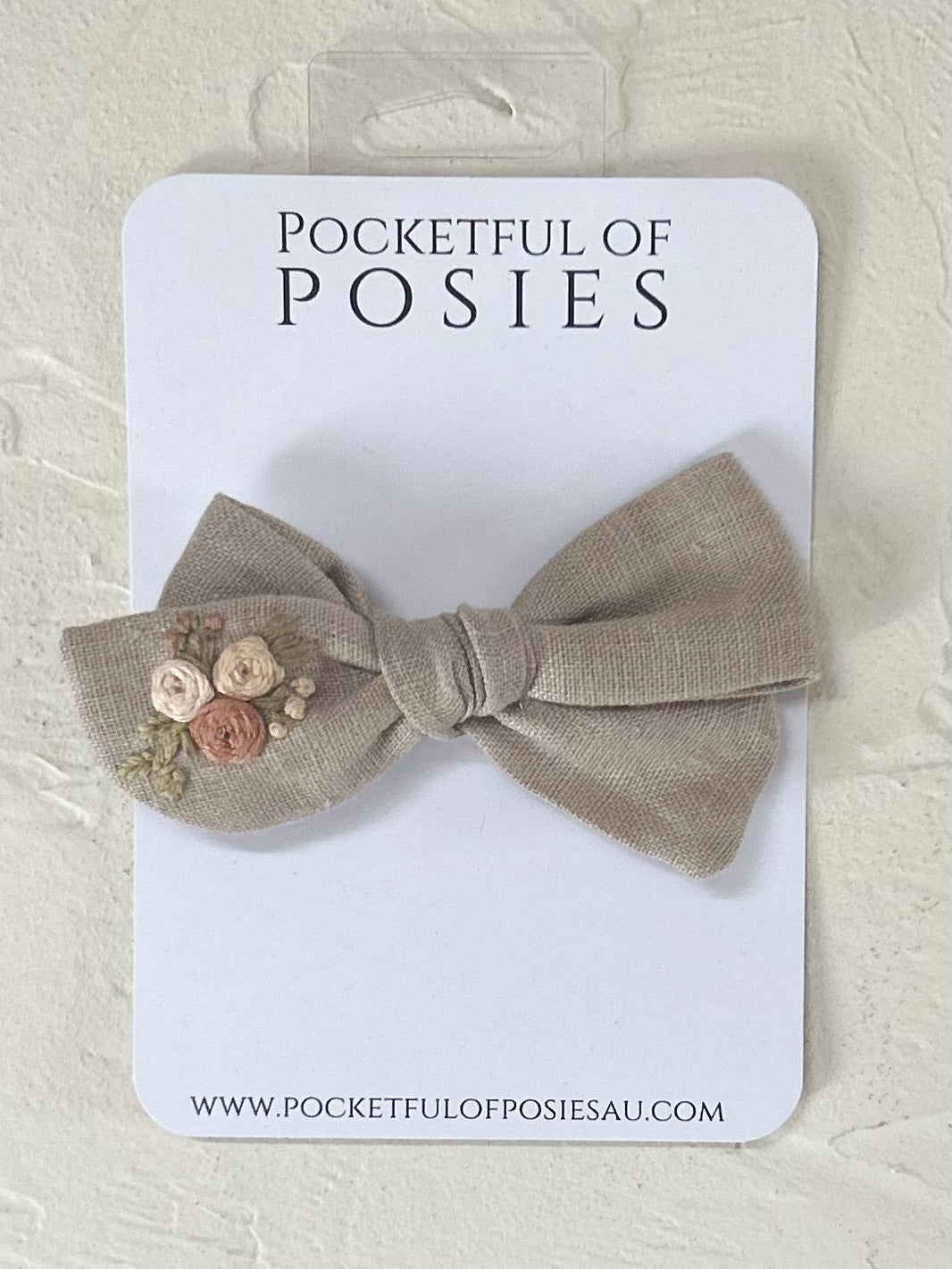 Oatmeal Linen Evie Bow with Pinky Peach Roses